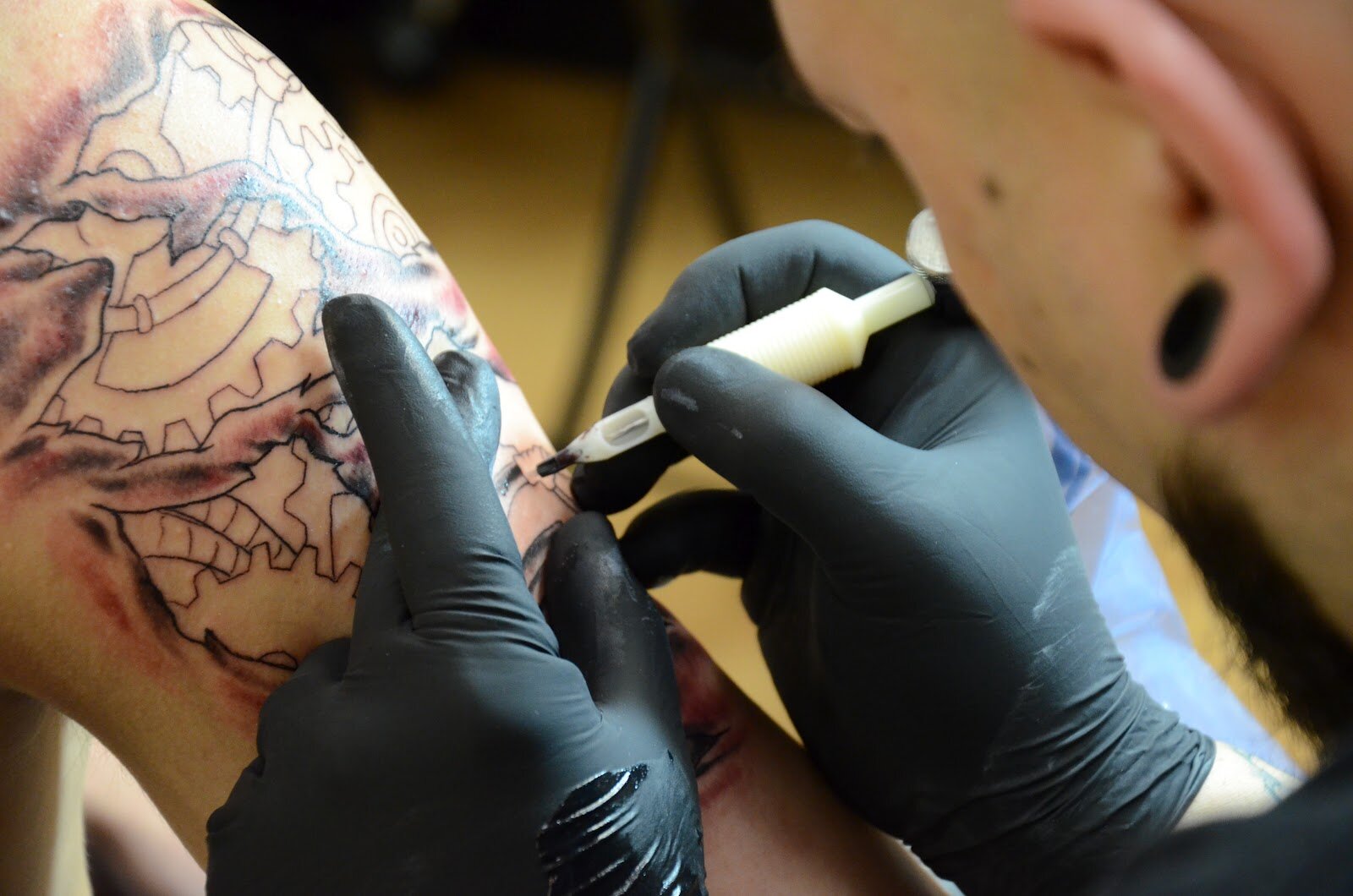 RoslynSchwarcz's profile picture. A fan page that supports the CW series Reign, including information about the episodes, actors, music and history that inspired it all!