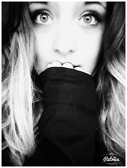 salut j'ai bientôt 16 ans,  je suis assez sociable avec les gens et j'aime faire la fête ; 3 ♥ S ♥