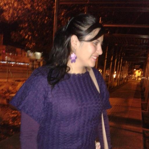 soy una chica muy simpática amigable q le gusta q digan las cosa en la cara  soy muy directa para decir las cosas.
amo a my family.y amo a one direction.