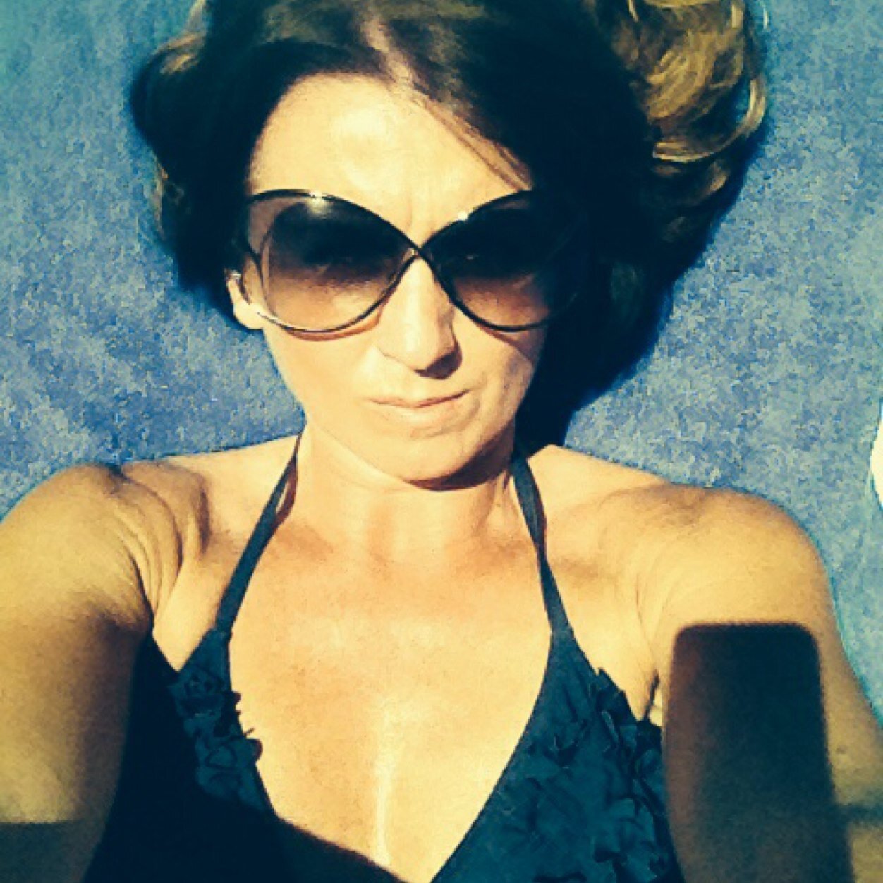 clairebescoby's profile picture. Kill them with success ...bury them with a smile..