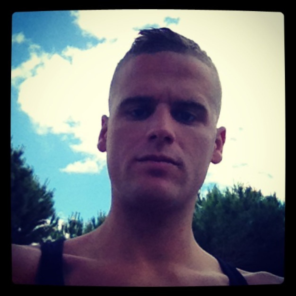 34klik's profile picture. 