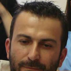 Πρώην blogger και νυν Ντέμοκρατ, ιατρός, βουλευτής ΠΑΣΟΚ-ΚΙΝΑΛ