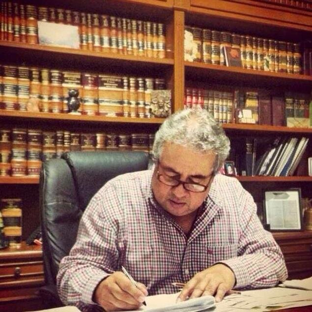 ABOGADO, Egresado de la UNAM. Maestría en Derecho Fiscal y Maestría en Amparo. BUFETE RODALL Oseguera.Litigante Fiscalista.