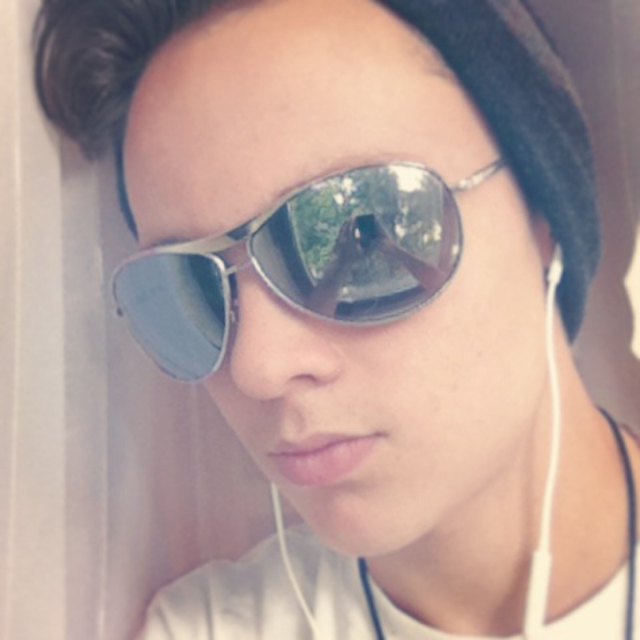 I follow back ervaarrrr!!!! bros