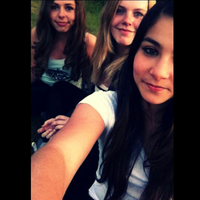 Summer♡ 1#Family♡ 2#friends♡proud to be a PortugueseGirl♡ 15years♡ ♥ I Insta; en snap; vanessasofiaxoI 080813 one of the best moments of my life I
