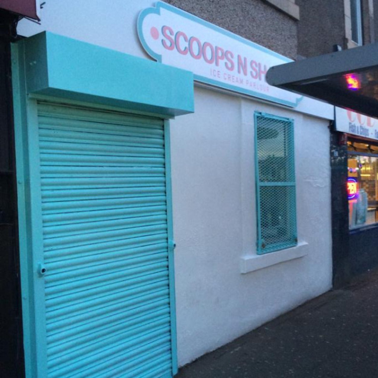 Exciting new ice cream parlour opening in whifflet coatbridge slushes milkshakes cookie dough and a variety of amazing ice creams available