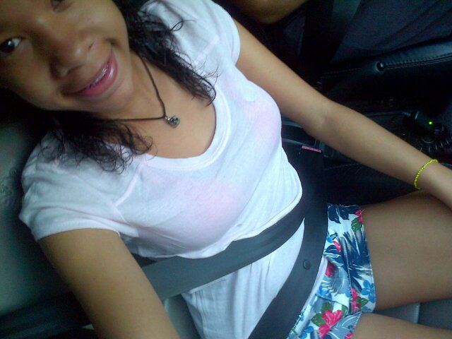 Sigueme :* Me encanta bailar y comer Helado! Tener un Novio Bello :D/ Seria Feliz .. :*