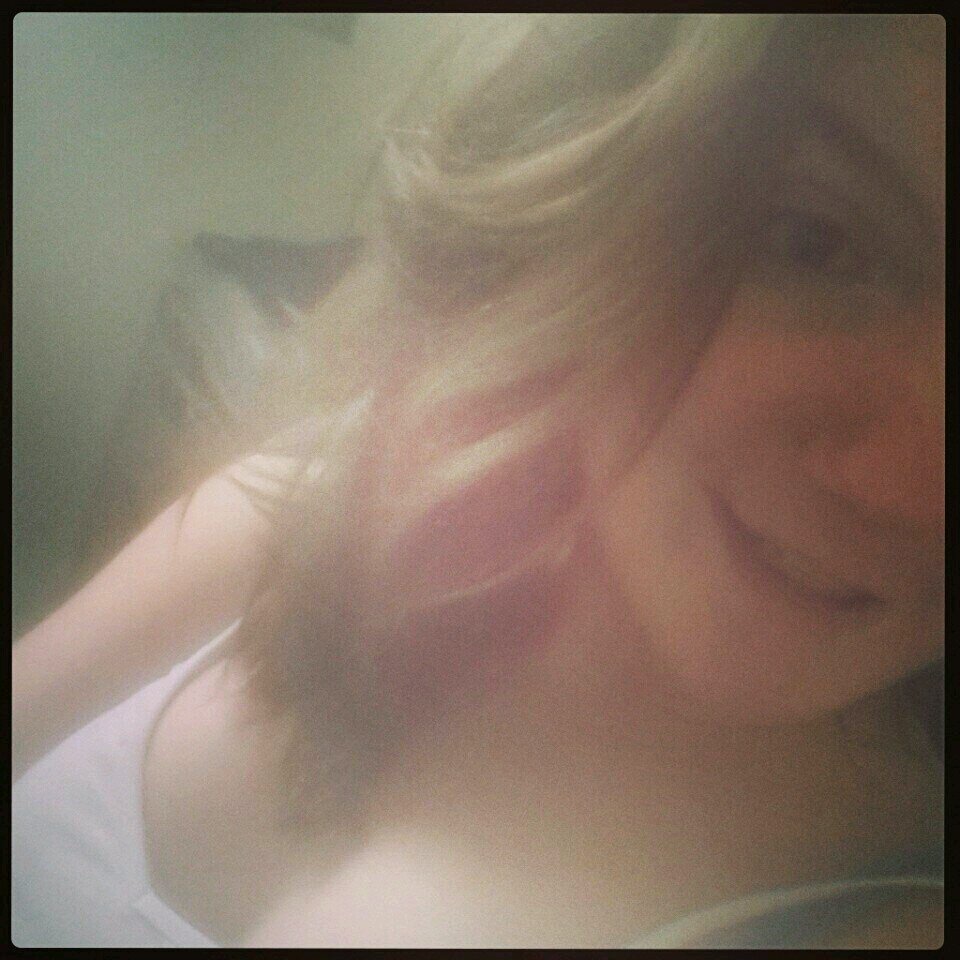 kik me: @maisie_lawrence snapchat: maisie2598 instagram: JUSTMAISIS
