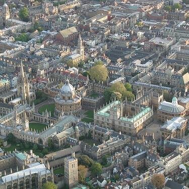 utrimapp's profile picture. The URL shortener for universities