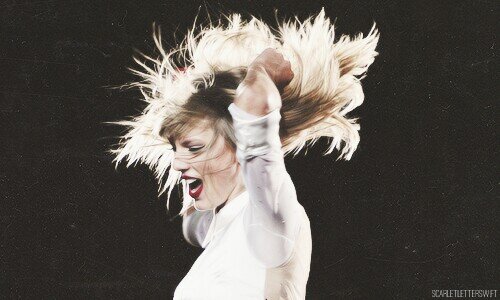 Violinist who always proud to be swifties♥ I was so in love with you taylor