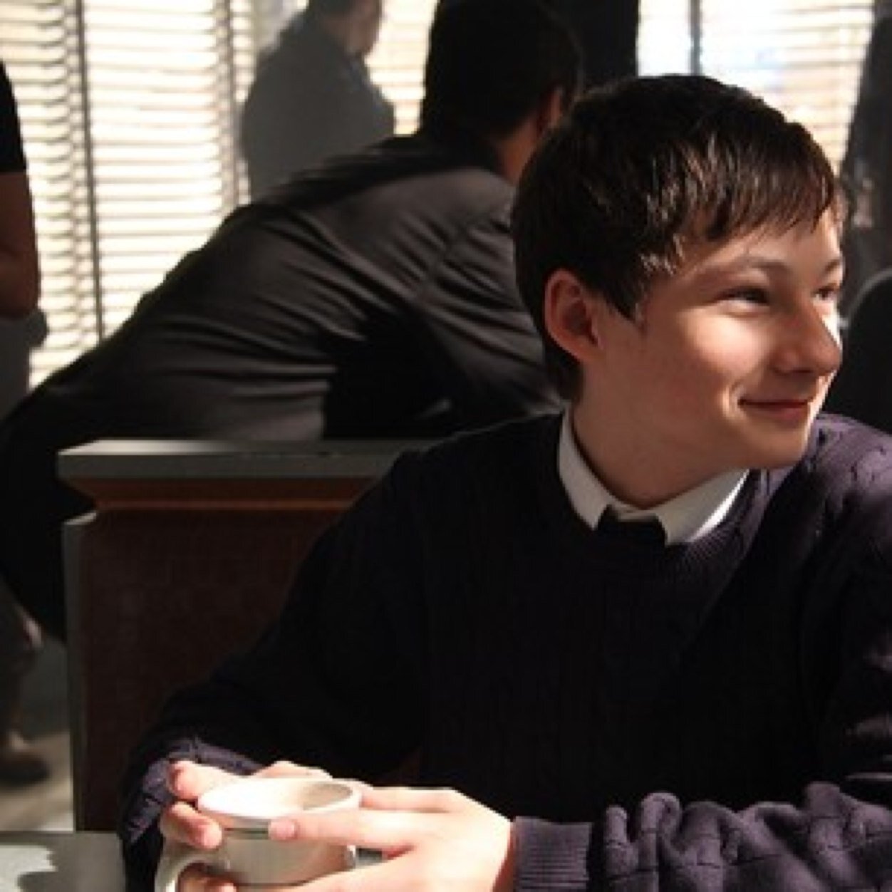 HenryMillsHood's profile picture. Henry; #Son of @BadEmmaSwan #Adoptive son of Regina #Grandson of Regina Robin David Mary Margaret #Aunt is Callina #14