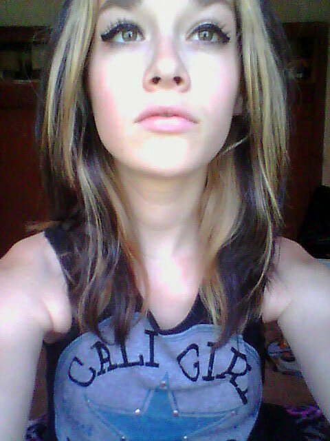 rebekah_weger's profile picture. 