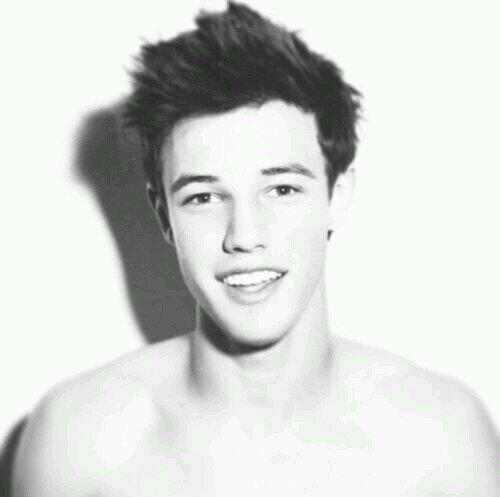 ~Just a girl who has an unexplainable love for Cameron Dallas~
