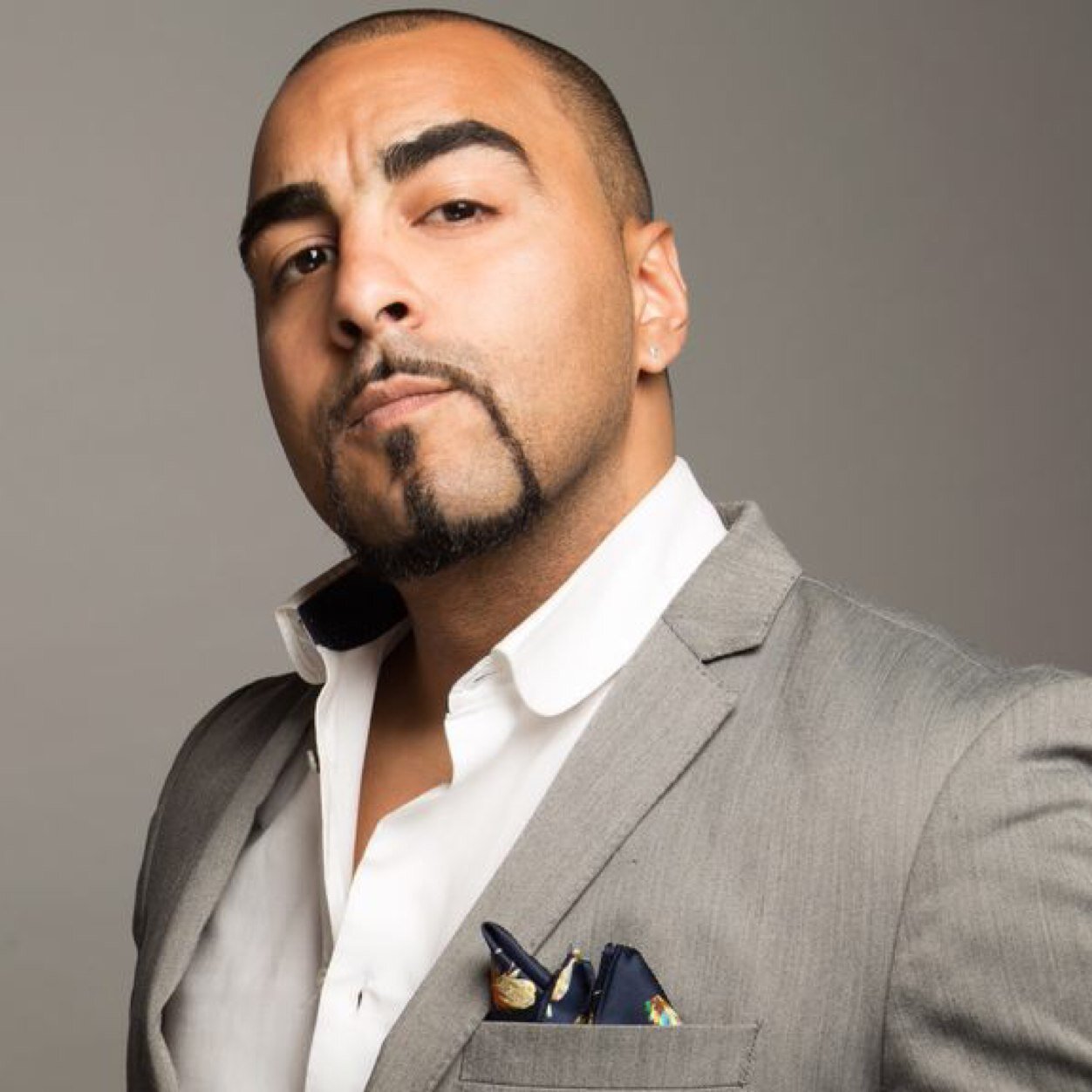 Gentleman. Lifestyle Enthusiast. Founder @privmg .
All views are my own.