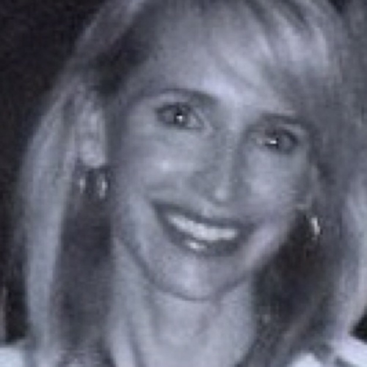 simone65332098's profile picture. 