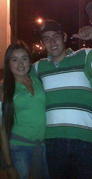 vivamos con locura, amor y lealtad....