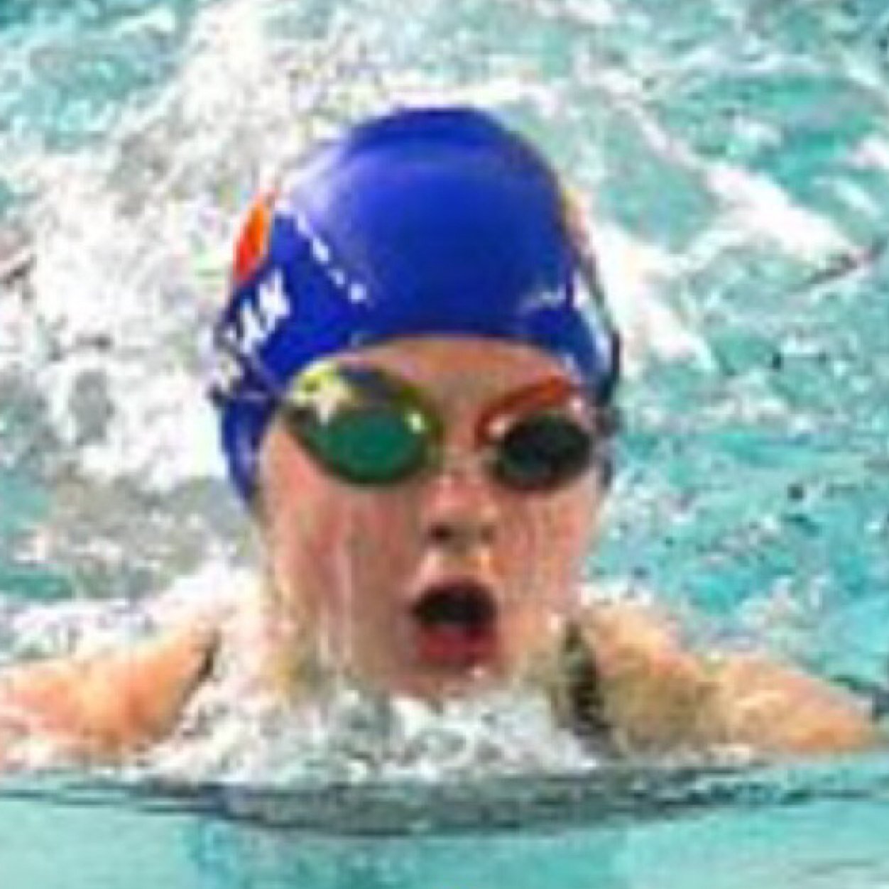 I luv swimming