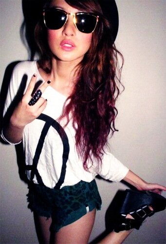 YahairaTselee's profile picture. Music festivals are my natural habitat. Substance free since '93. If you laugh at what I say, I like you already. I curse a lot, sorry in advance.