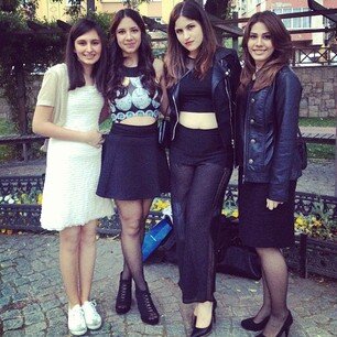 DeberaMasias's profile picture. Family and music and cycling and languages,  green stuff and science and a Friday night curry