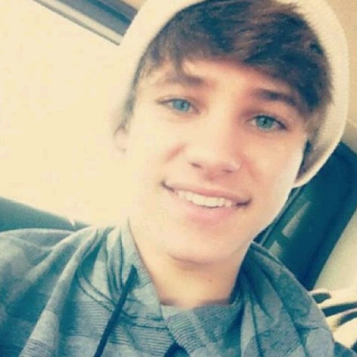 kadeandrewsmith's profile picture. ☁☁instagram:___.kadensmith☁☁
singer
youtuber