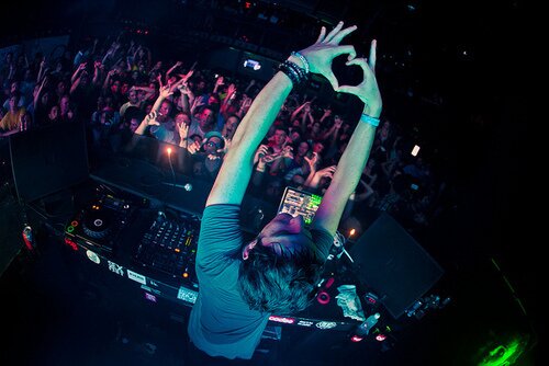 ─░nternational:  Arranger - Producer - Actor - Singer                                             at ERDEML─░ Music Production - EMP