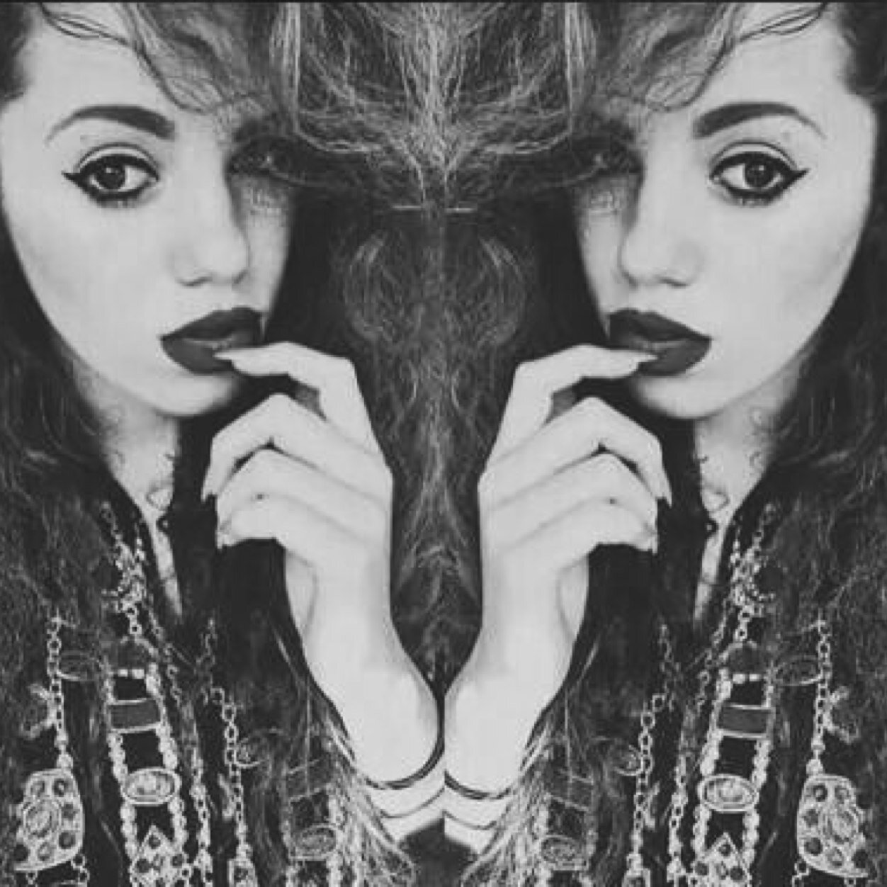 You got a follow from @cutelikecarter She is very sweet ❥