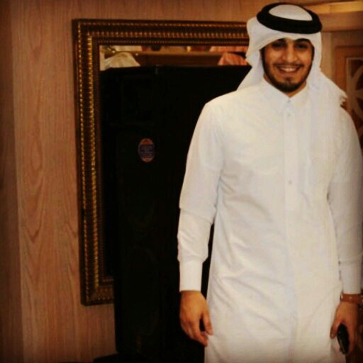 ‏‏‏‏-

اللي يبيك لو دربه الشوك بيجييك ناس شربت ملح البحر لجل دانه وعلموا من خابت الهقوات فيه لا يجيّ عقب البطا ينبش مكانه ..