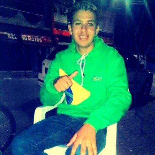 Gabriel Moreira Alves
17 Anos 
Relacionamento Sério
