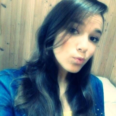 EstehGandolfi's profile picture. Sensível pra caralho, maldosa na mesma intensidade.