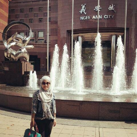 |A banker | Moving quickly | Hate the slowness ♥ rendyJanuarsyah