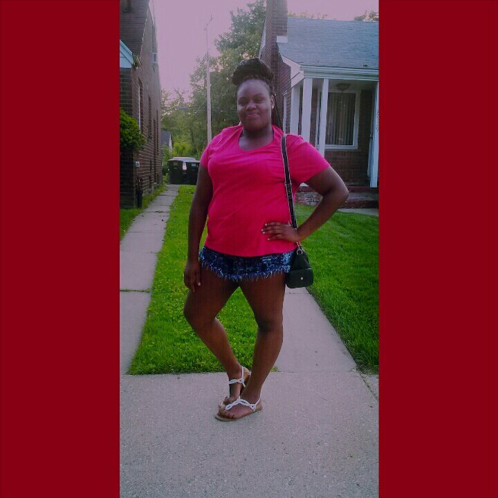 Follow me in Ig @royalttyy__