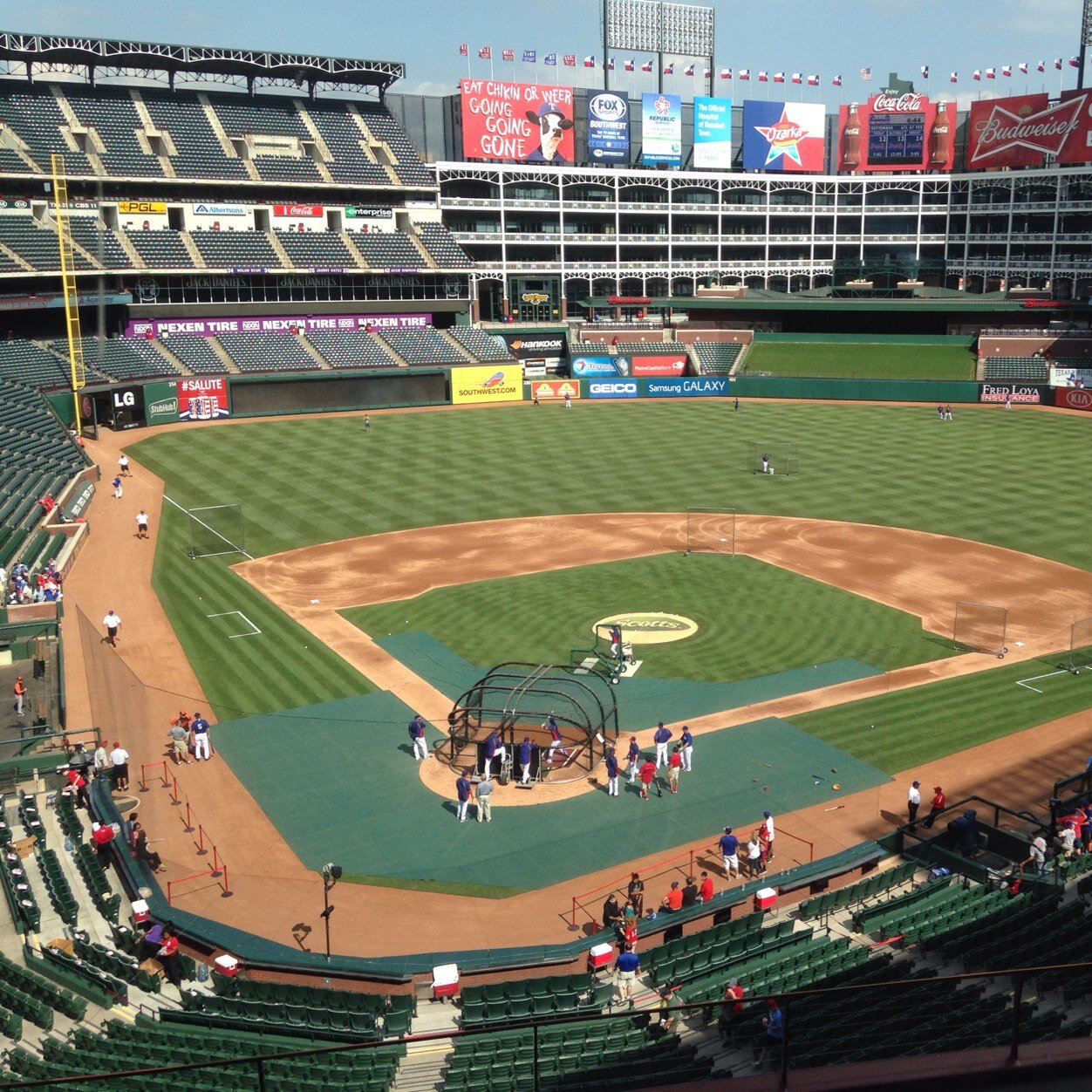 Official Twitter Page of the Texas Rangers Grounds Crew