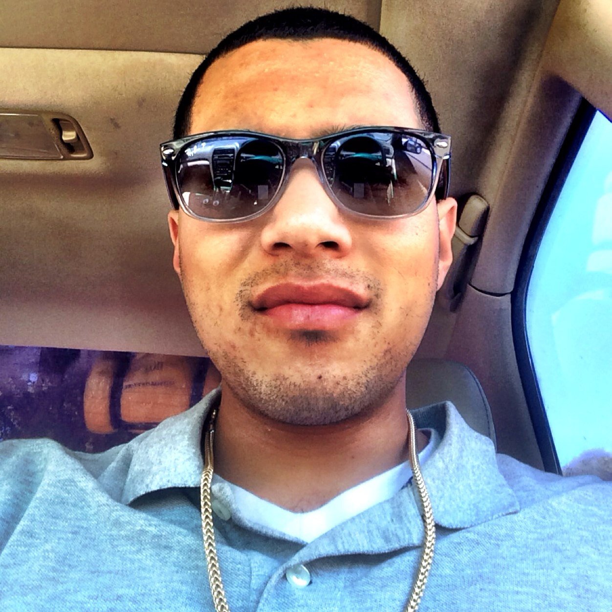 #TeamFollowBack Just Hit Follow !!