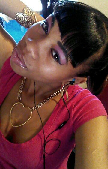 Lily McDowell THATS WHO I BE Ima Beautiful Ordinary Young Lady with NO KIDS, a sense of humor, & a good head on er shoulders♡ so #FollowMe