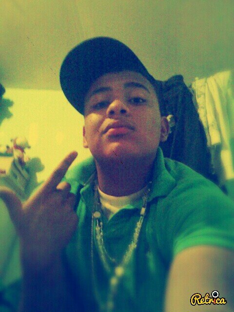 mi facebook es Eduardo Rodríguez velasquez  tengo la misma foto ;)
