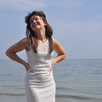 Родилась в интересном городе. Мне нравится обговаривать дела. Стараюсь общаться радостно. Достаточно интересная как человек.