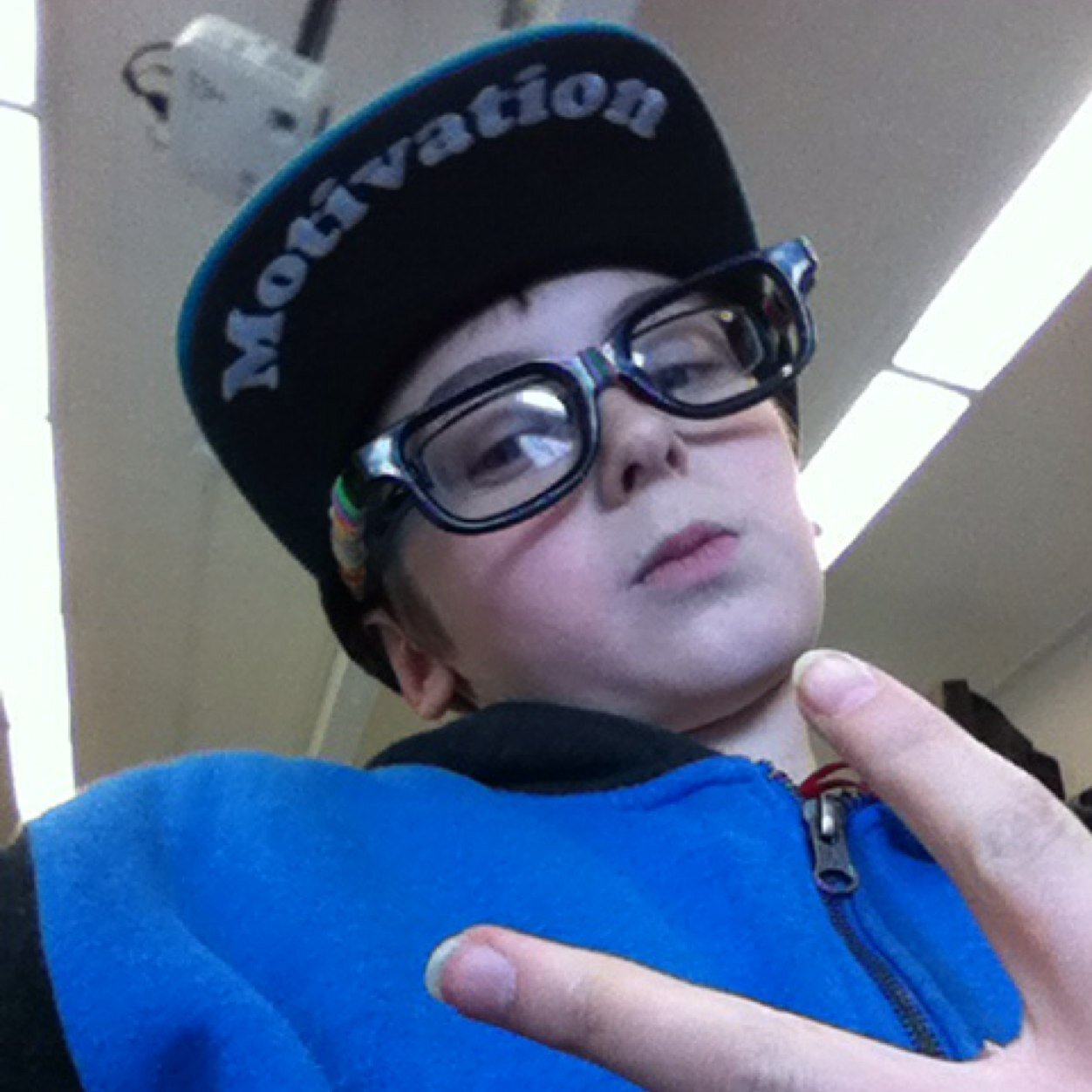 love to video game like to have partys listen to rap and deadmau5 and skrillex likes dirt biking bmx for the win