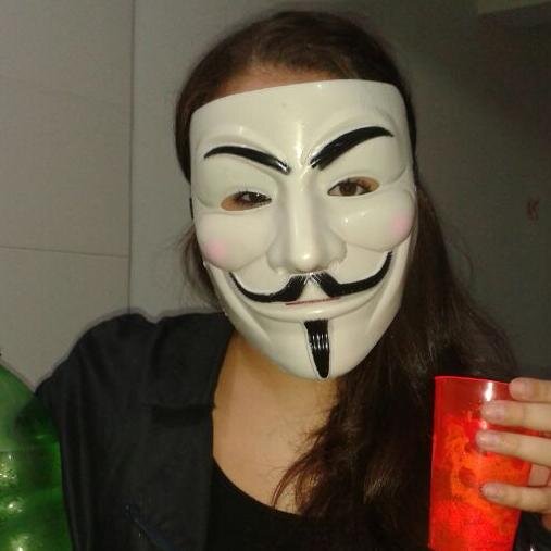Você nunca sabe a força que tem. Até que a sua única alternativa é ser forte.