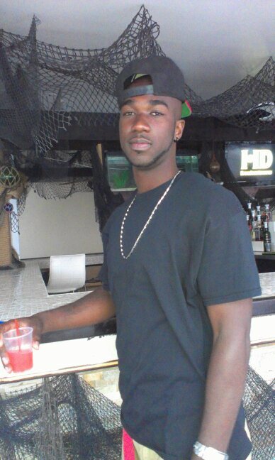 monsteristdude's profile picture. let me know when u meet someone like me . add me and read into my mind B)