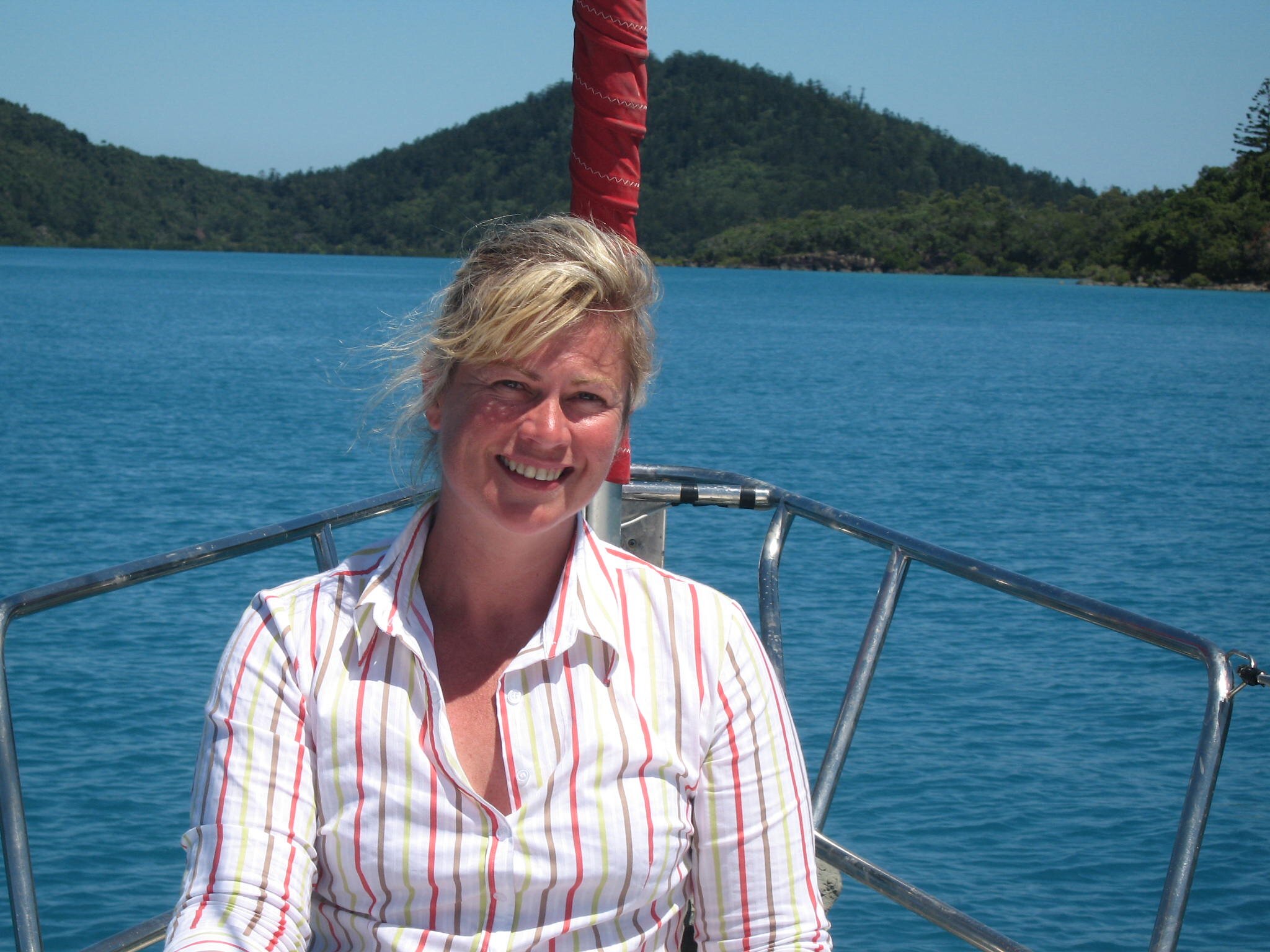 Founder of Lovesitecoach. Internet Dating coach and mentor for women and men.