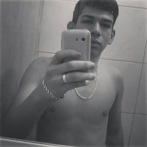 Tudo e mais um pouco pra mim, eu te amo mais do que qualquer coisa