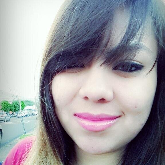 Sh_In22's profile picture. El amor es como la mariposa, si la buscas se escapa y si te sientas a esperar ella posara en ti...