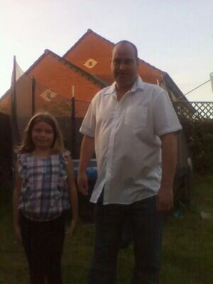 75b5b23bf0124ee's profile picture. 