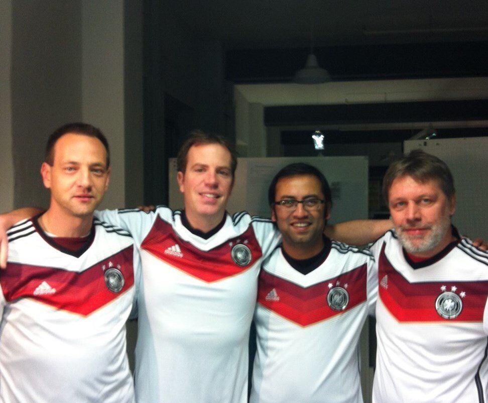 VatertagZurWM's profile picture. Verspäteter Vatertagsausflug nach Brasilien