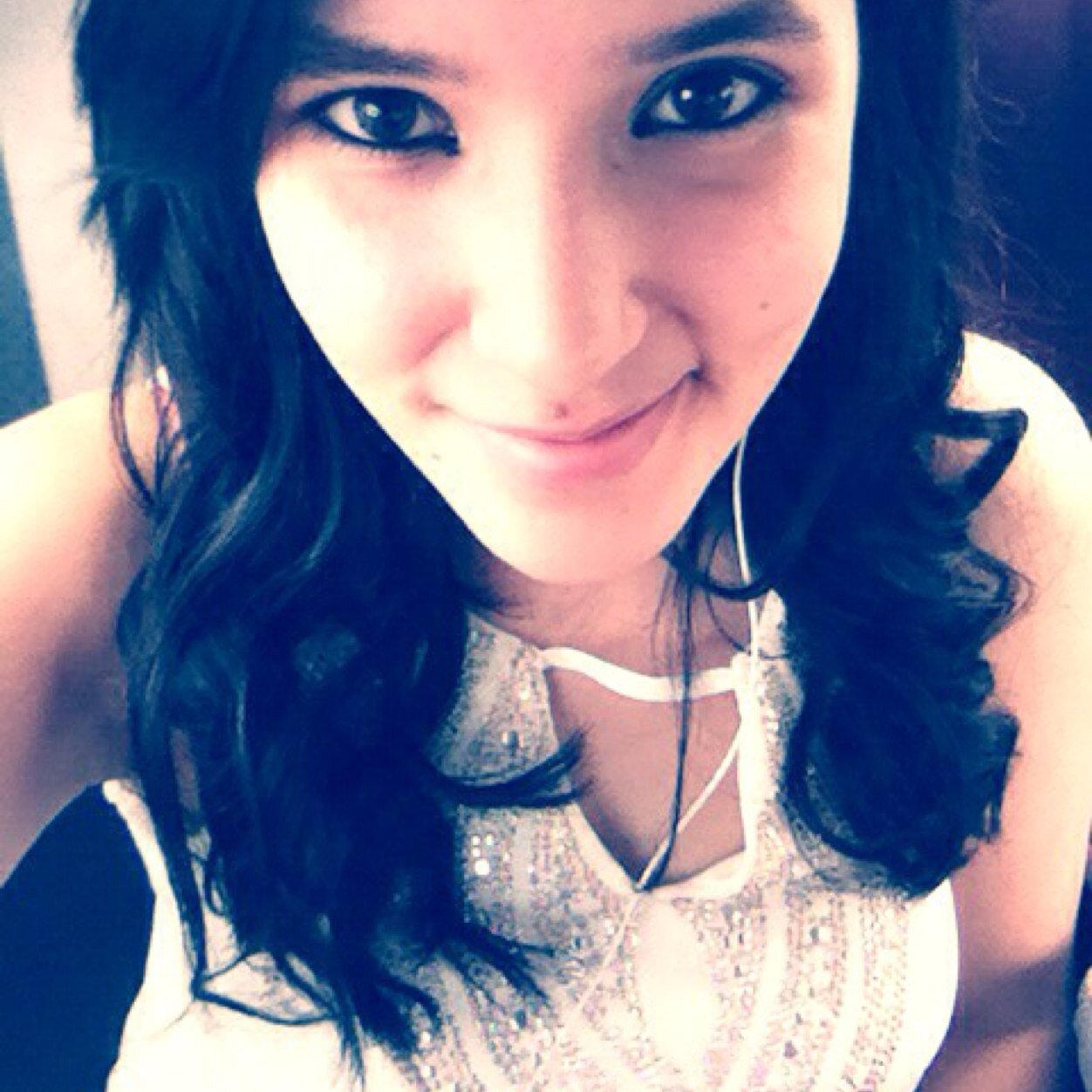 .LoverOfNature! ♡ Im new in Twitter so i hope you follow me! Much Love Valicha Hope You Like Me! ♡