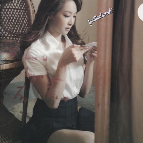 parody acc of f(x)'s Leader, Victoria