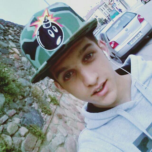 ☞17 añitos☜ °Skater y Jugador del R.Murcia° ☆Digamos que hablo desde Murcia☆