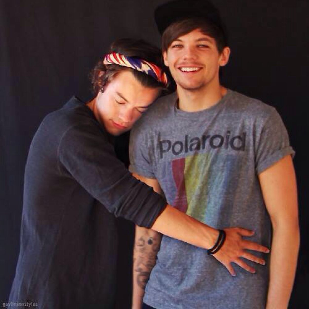 Follow @niallsdianax please xx