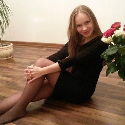Приветствую. Нравится обмениваться идеями. В жизни я очень коммуникабельная. Стараюсь мыслить свободно.