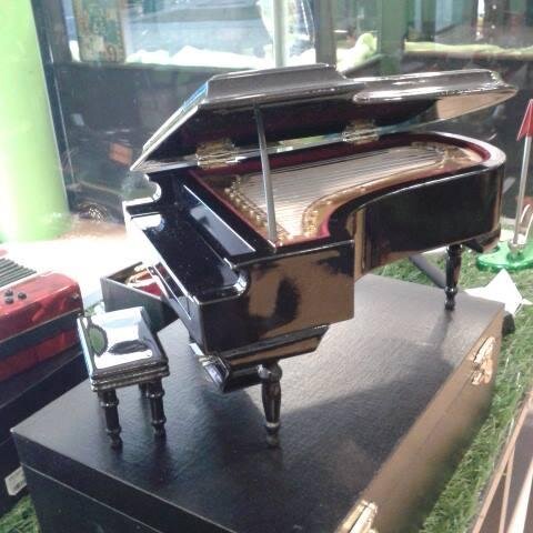 tiendaparael's profile picture. 